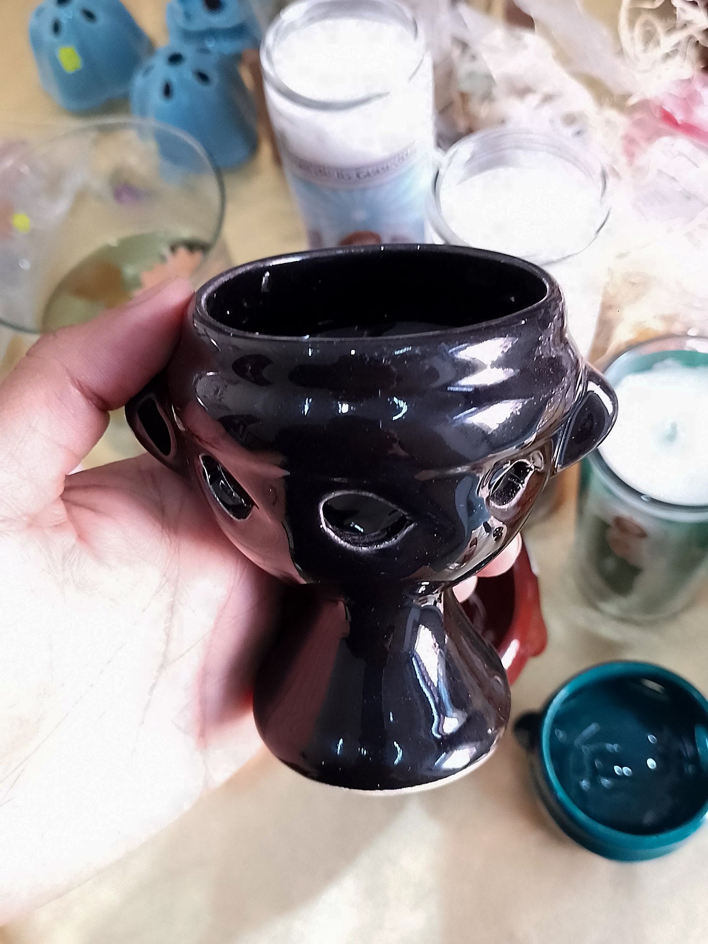 Sahumeador de barro color negro