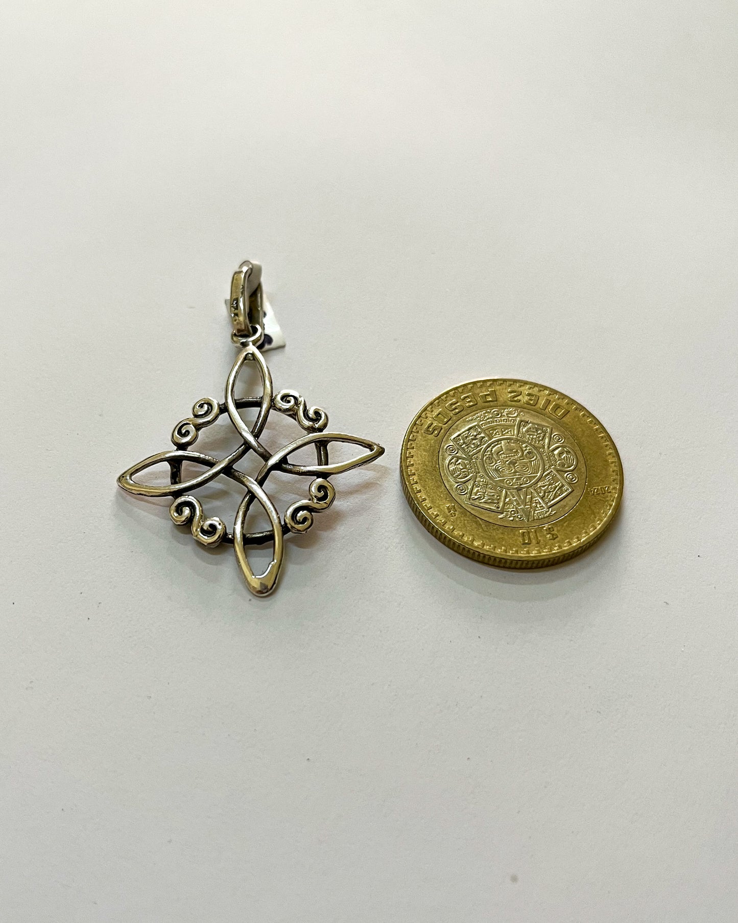 Dije nudo de bruja. Plata mod1