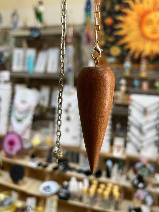 Péndulo Radiestésico de Madera Natural Forma Gota