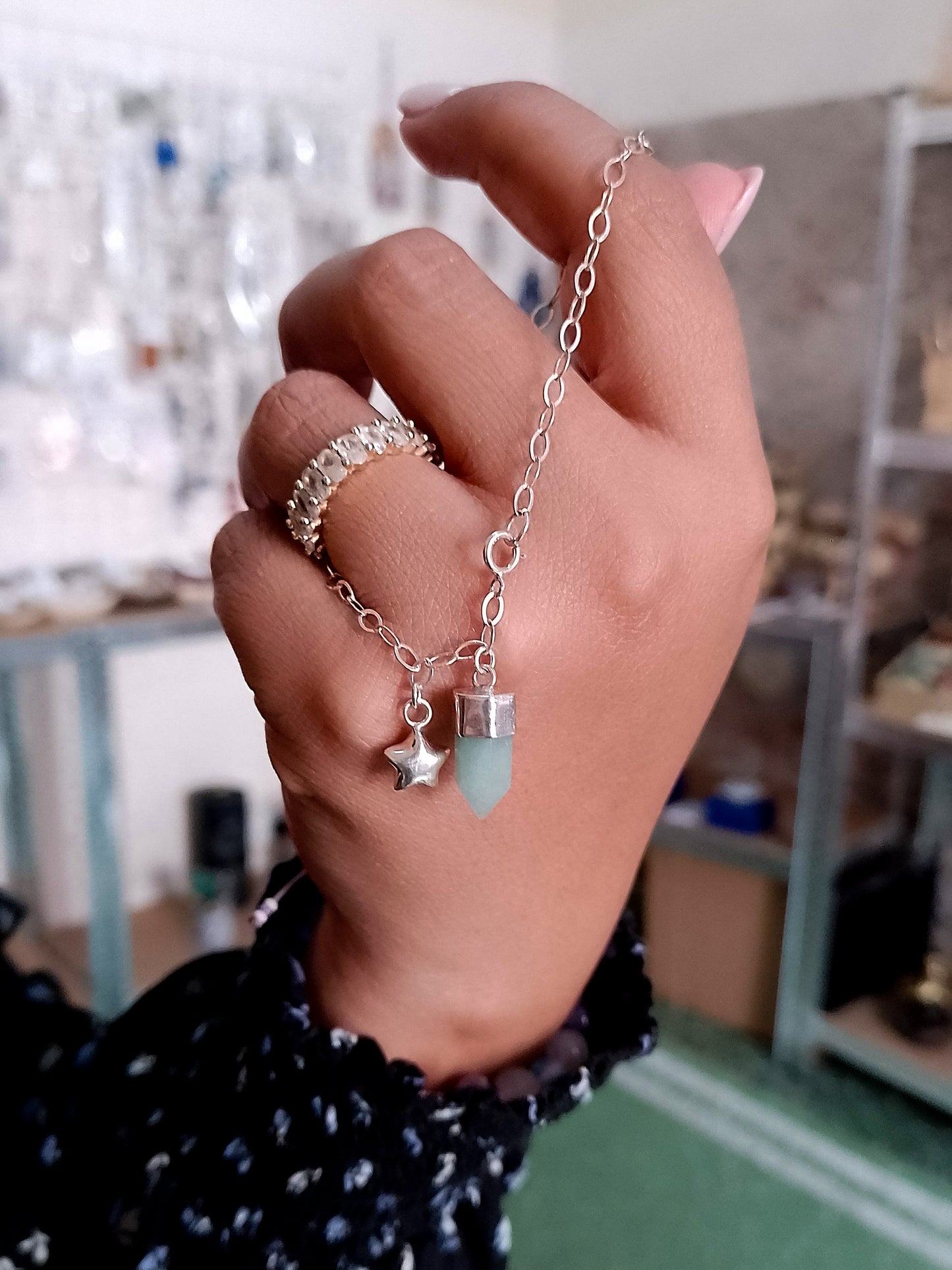 Pulsera de plata con punta de cuarzo verde